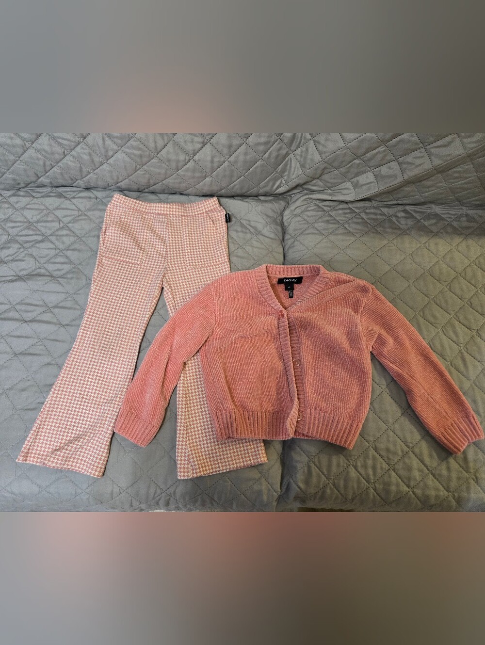 Toddler Girls DKNY 2-Piece Pink Cardigan and Pants Set - Size 4T